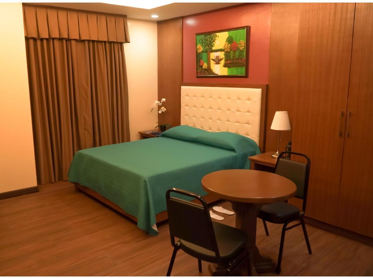 M28 Hotel And Apartments Ciudad Quezon Exterior foto