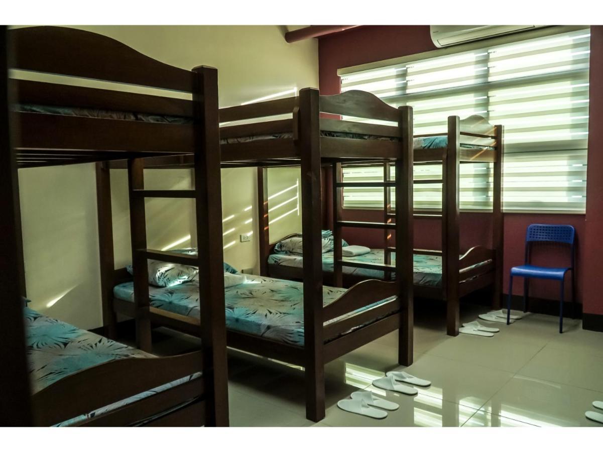 M28 Hotel And Apartments Ciudad Quezon Exterior foto