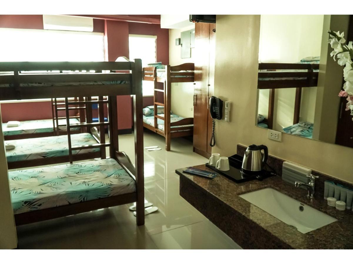 M28 Hotel And Apartments Ciudad Quezon Exterior foto